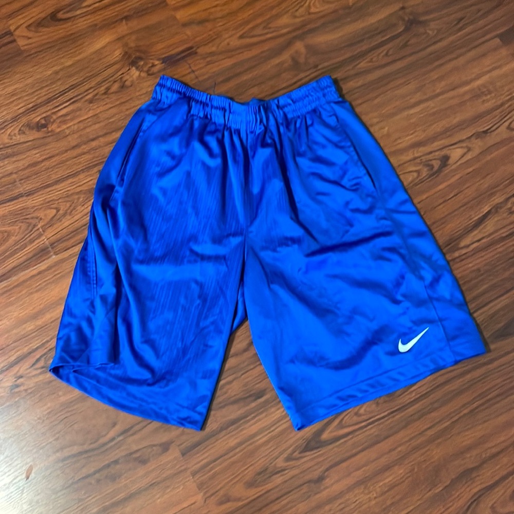 NIKE Mens basketball shorts Sz XL